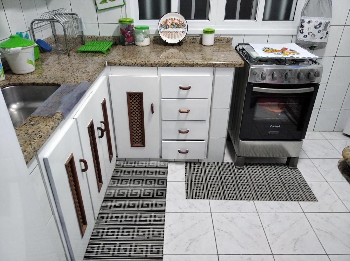 Apartamento Terreo Em Maranduba Com Ar Condicionado Ubatuba