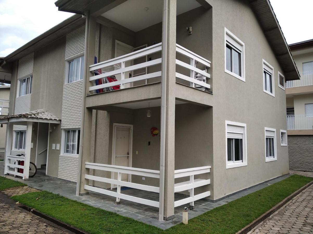 Terreo Em Maranduba Com Ar Condicionado Apartamento